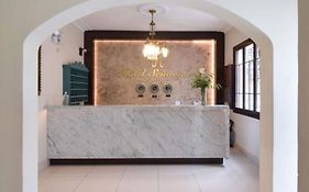 Hotel Senorial